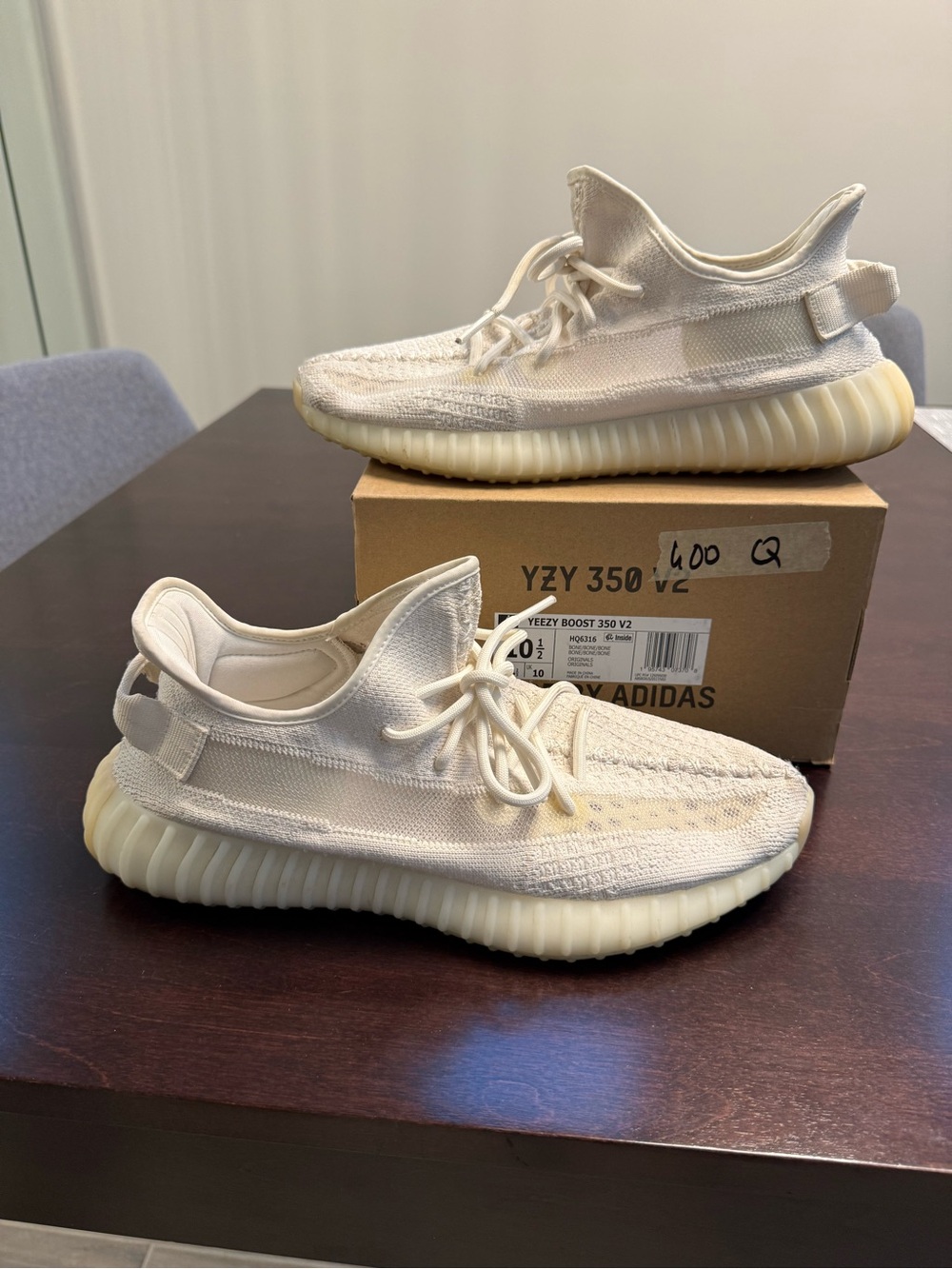 Adidas Yeezy Boost 350 V2 bone White Sneakers